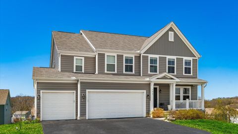 Photo of 199 Auburn Drive, Newark, OH 43055 (MLS # 226011027)