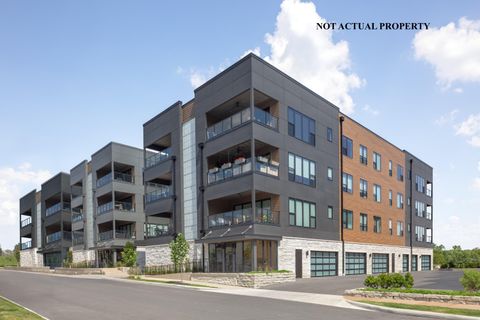 Photo of 2867 Kobuk Drive 304 #304, Columbus, OH 43228 (MLS # 225045871)