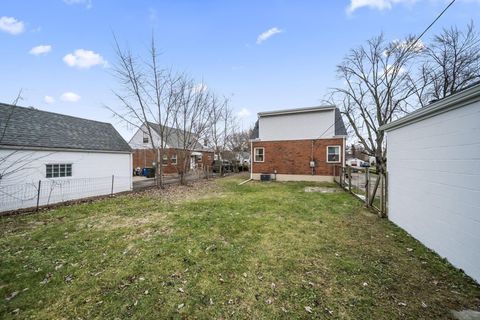 Tiny photo for 655 Brookside Drive, Columbus, OH 43209 (MLS # 225045170)