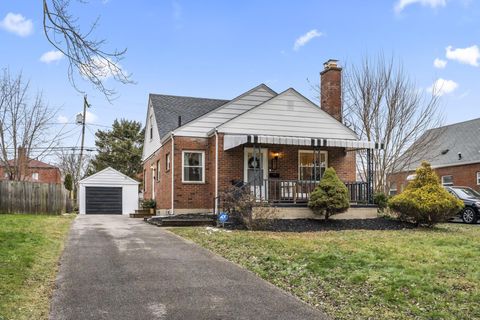 Photo of 655 Brookside Drive, Columbus, OH 43209 (MLS # 225045170)