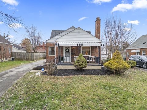 Tiny photo for 655 Brookside Drive, Columbus, OH 43209 (MLS # 225045170)