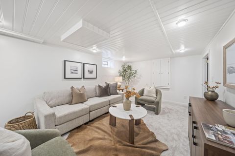 Tiny photo for 655 Brookside Drive, Columbus, OH 43209 (MLS # 225045170)