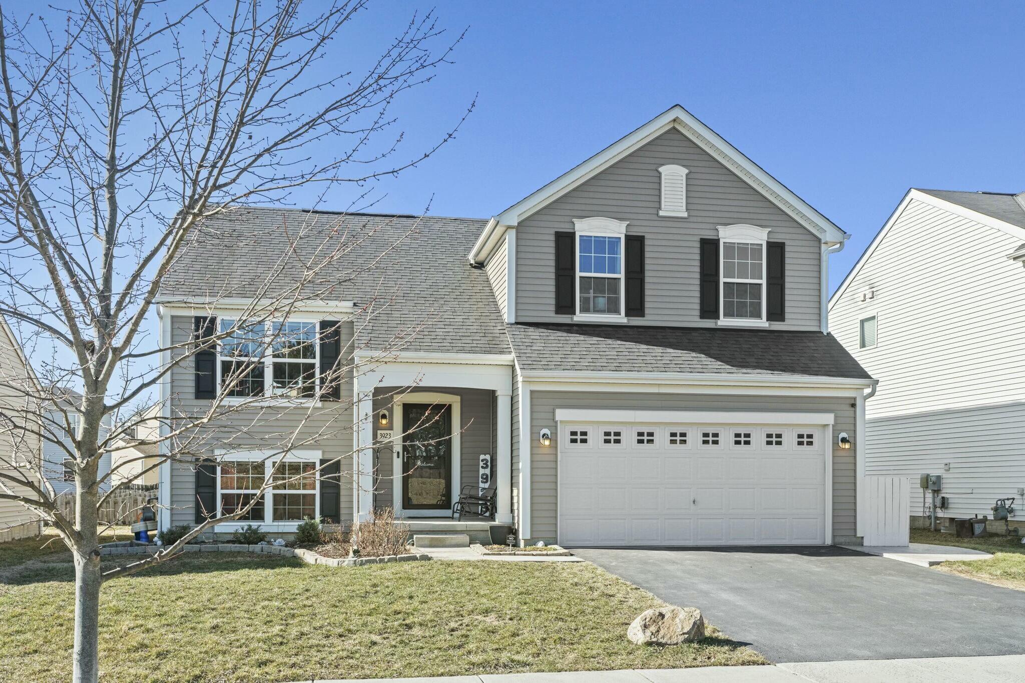 3923 Snowcreek Drive, Grove City, Ohio image 2