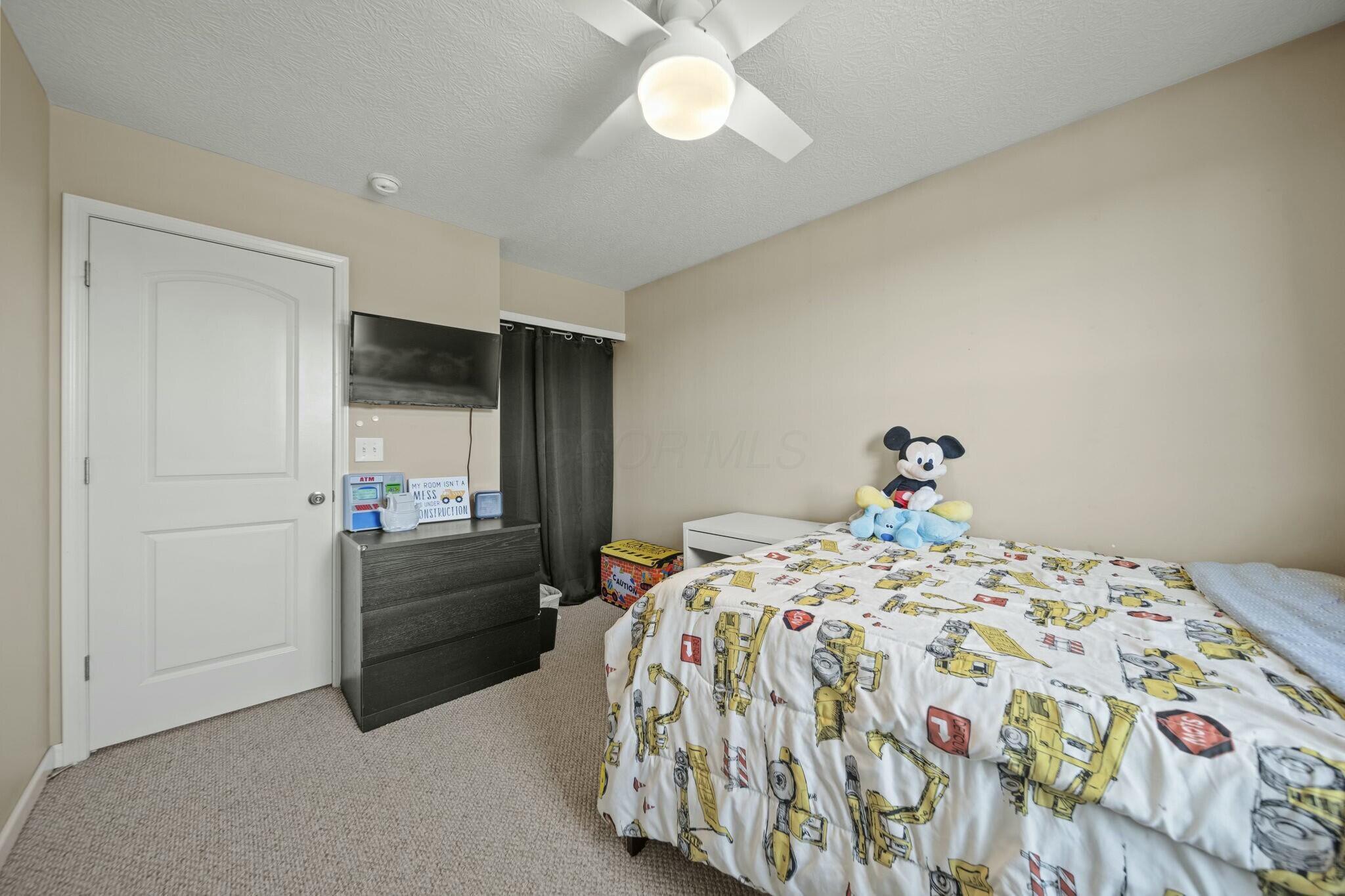 3923 Snowcreek Drive, Grove City, Ohio image 27