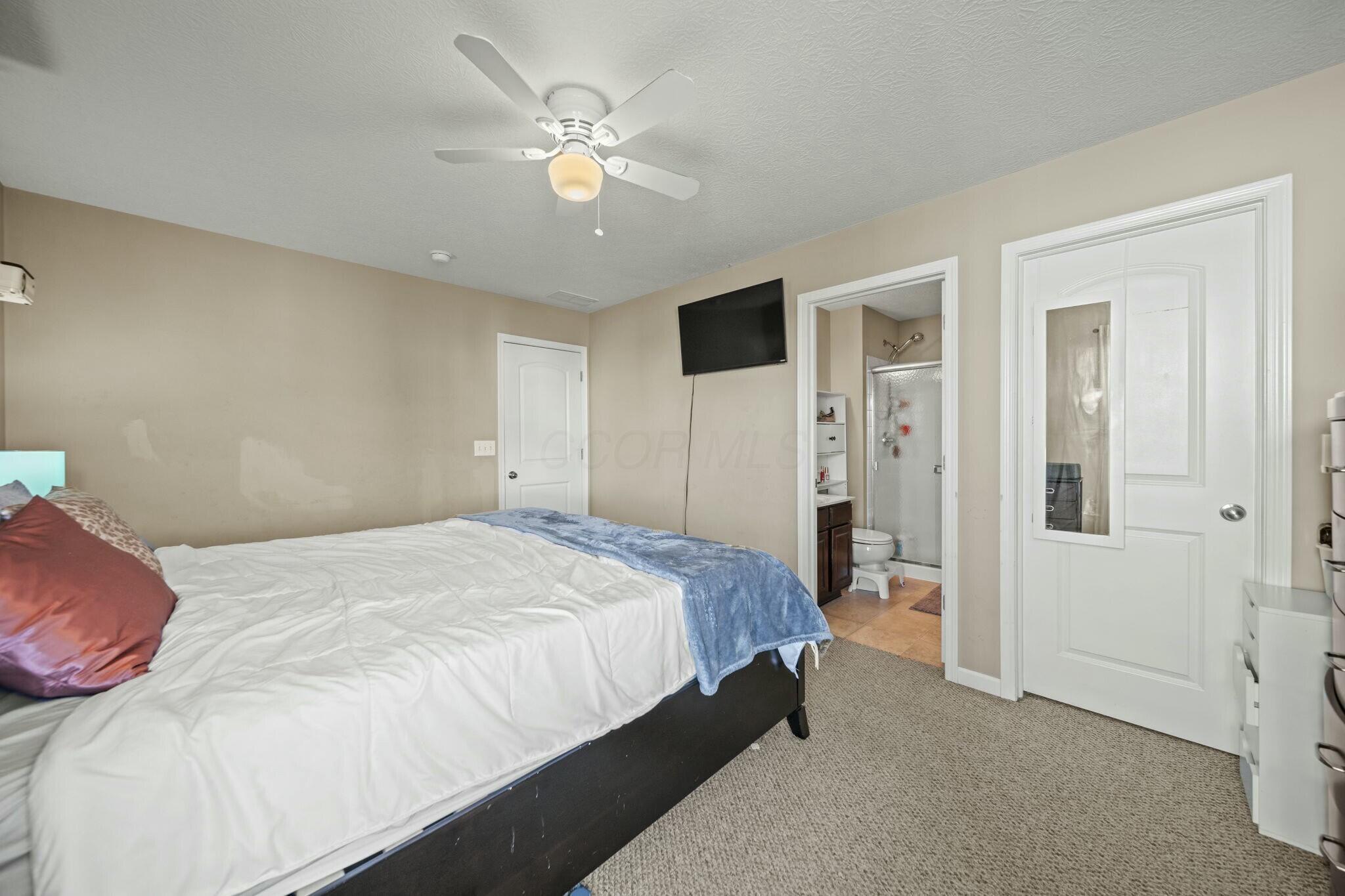 3923 Snowcreek Drive, Grove City, Ohio image 22