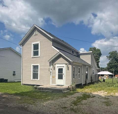 Photo of 304 W High Avenue, Bellefontaine, OH 43311 (MLS # 226032315)