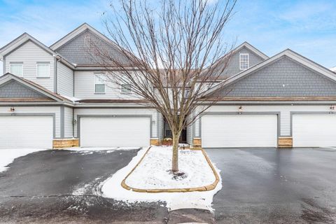 Photo of 590 Redwood Lane, Lewis Center, OH 43035 (MLS # 226005033)