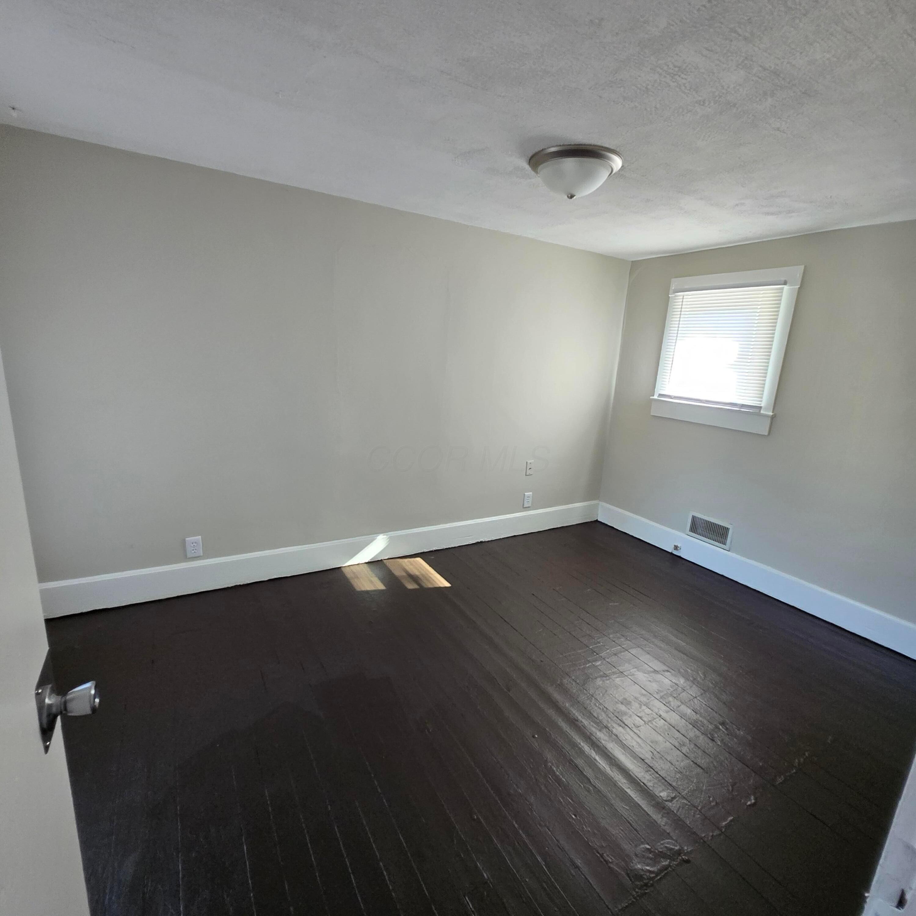 1214 W Mulberry Street, Lancaster, Ohio image 13
