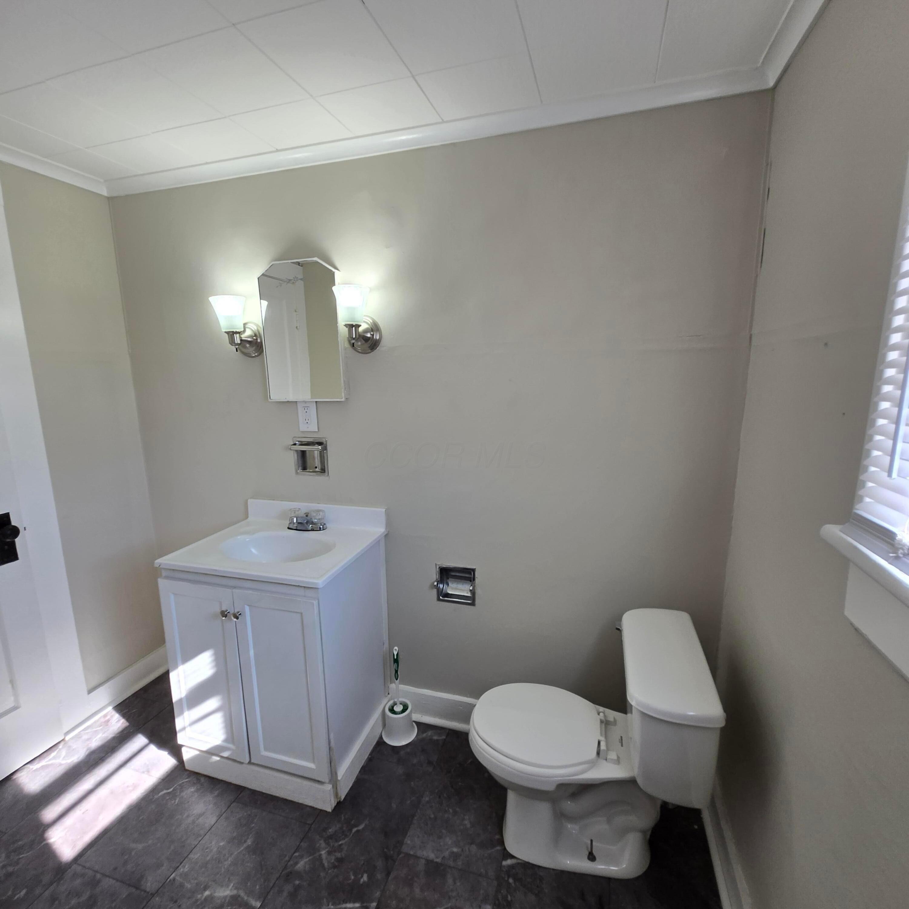 1214 W Mulberry Street, Lancaster, Ohio image 11
