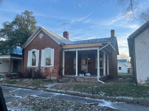 Photo of 229 Hirn Street, Chillicothe, OH 45601 (MLS # 226000080)