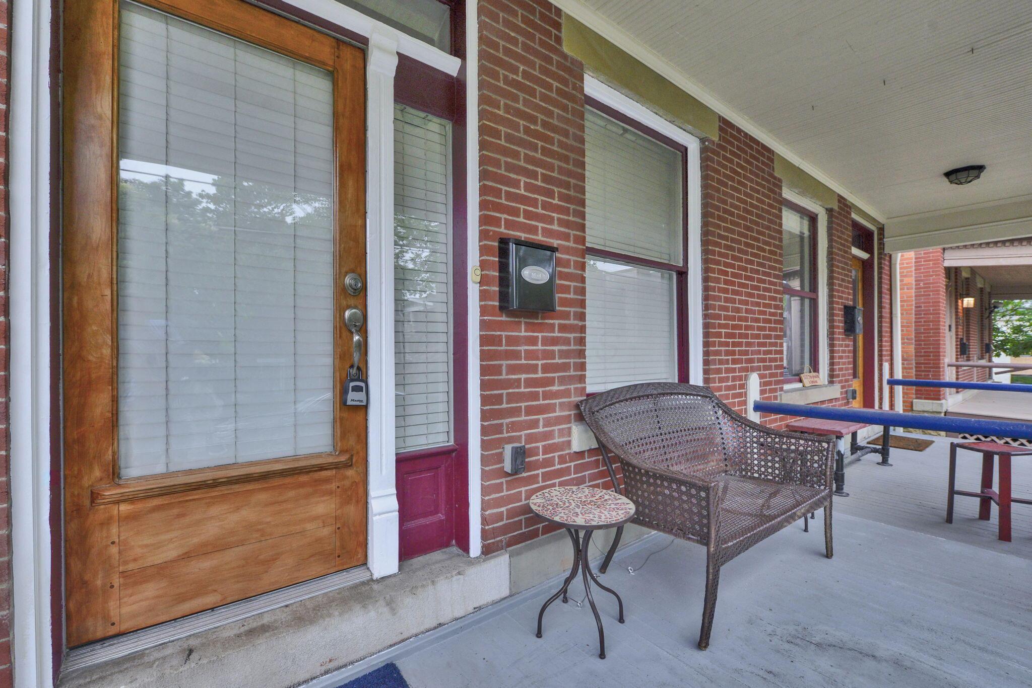 29 E 2nd Avenue