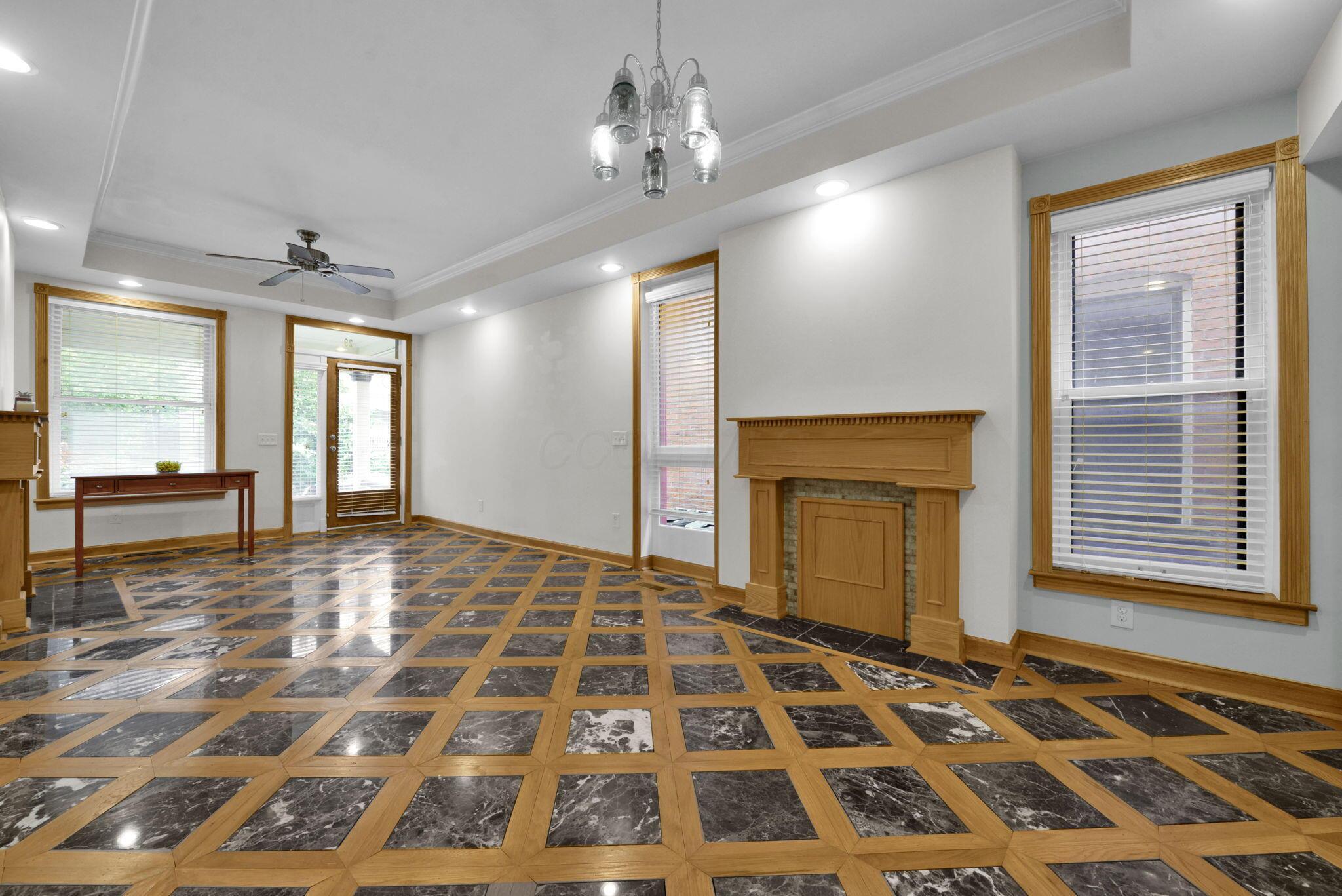 29 E 2nd Avenue