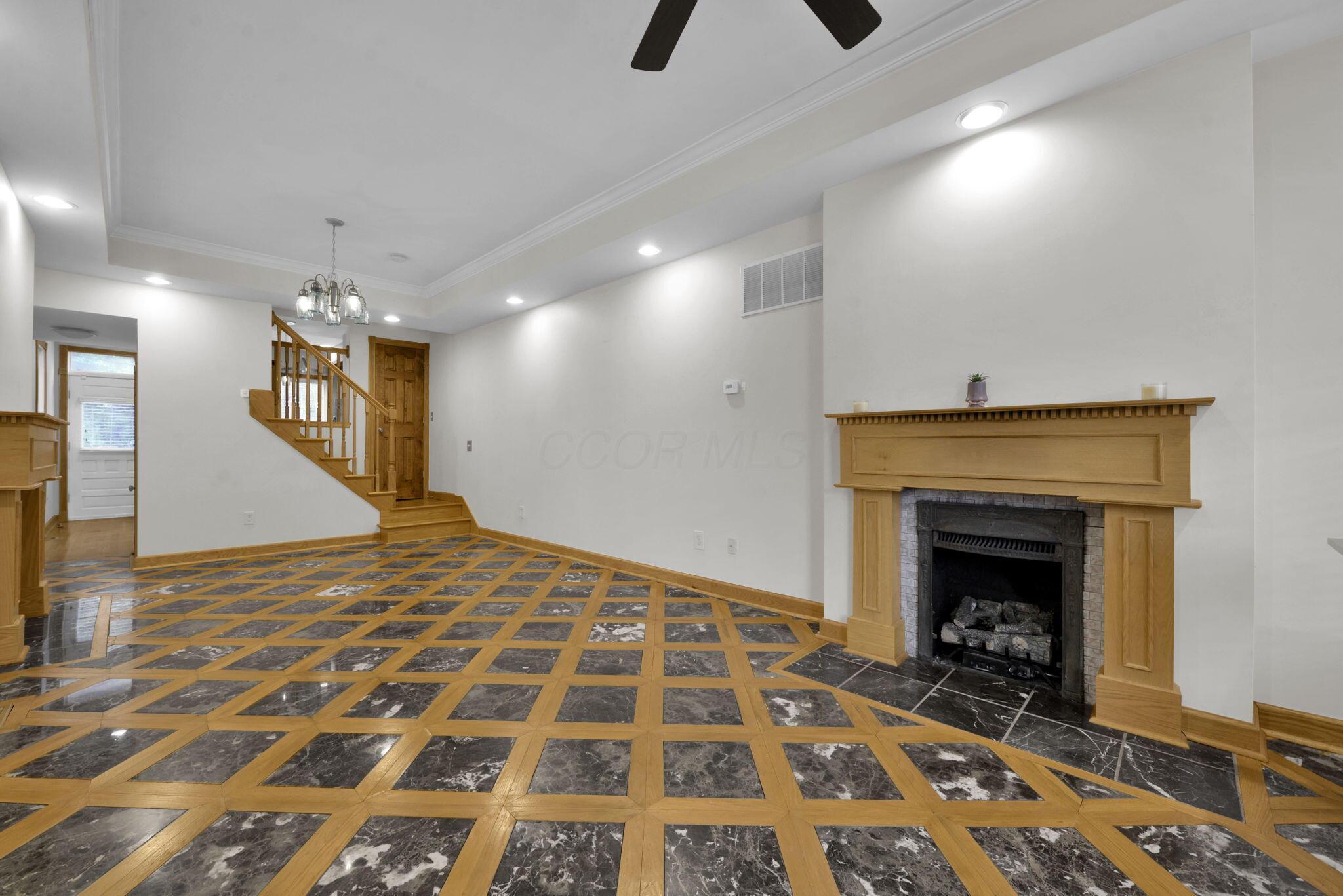 29 E 2nd Avenue