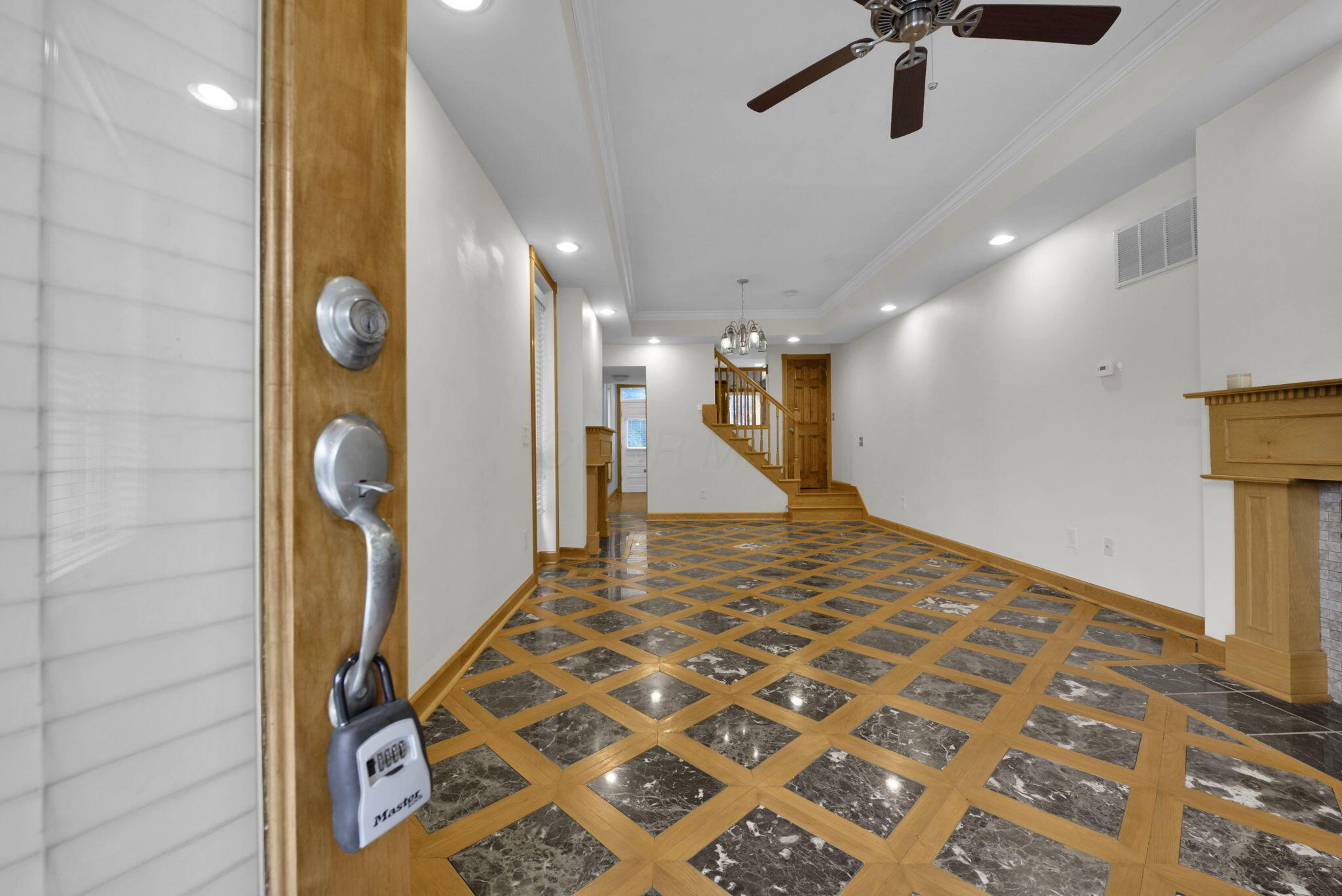 29 E 2nd Avenue