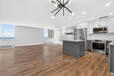 Photo of 1000 Urlin Avenue 1415 #1415, Columbus, OH 43212 (MLS # 226027355)