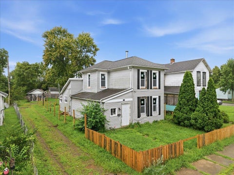 Tiny photo for 1322 Linden Avenue, Springfield, OH 45505 (MLS # 226031430)