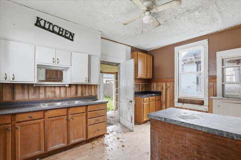 Tiny photo for 1322 Linden Avenue, Springfield, OH 45505 (MLS # 226031430)
