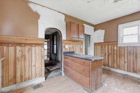 Tiny photo for 1322 Linden Avenue, Springfield, OH 45505 (MLS # 226031430)