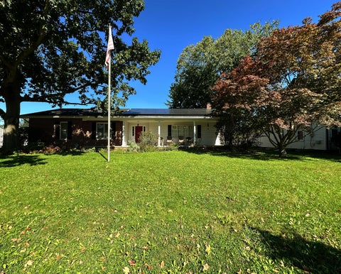 Photo of 296 W Coshocton Street, Johnstown, OH 43031 (MLS # 226041403)