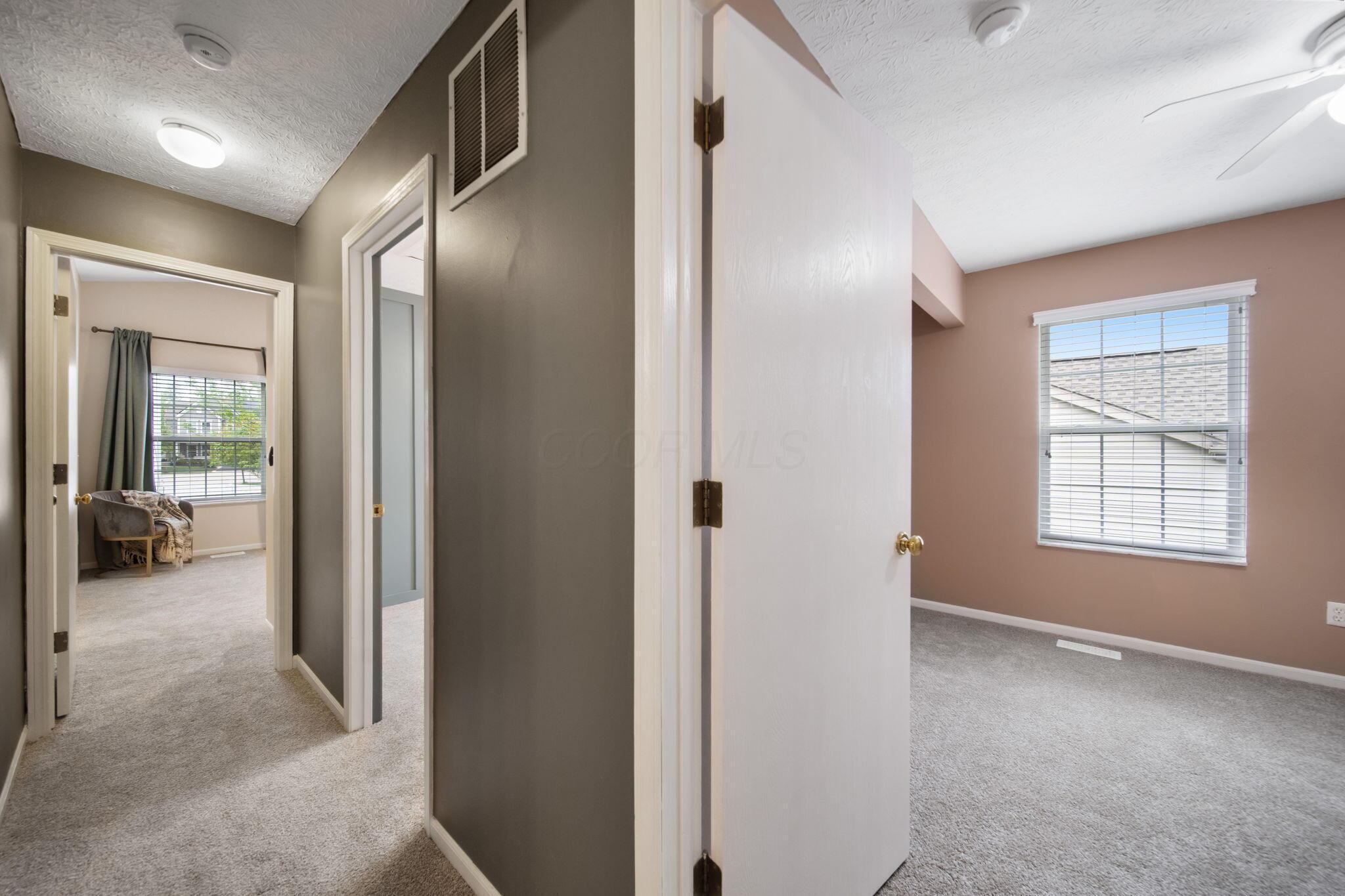 2725 Westrock Drive, Hilliard, Ohio image 32