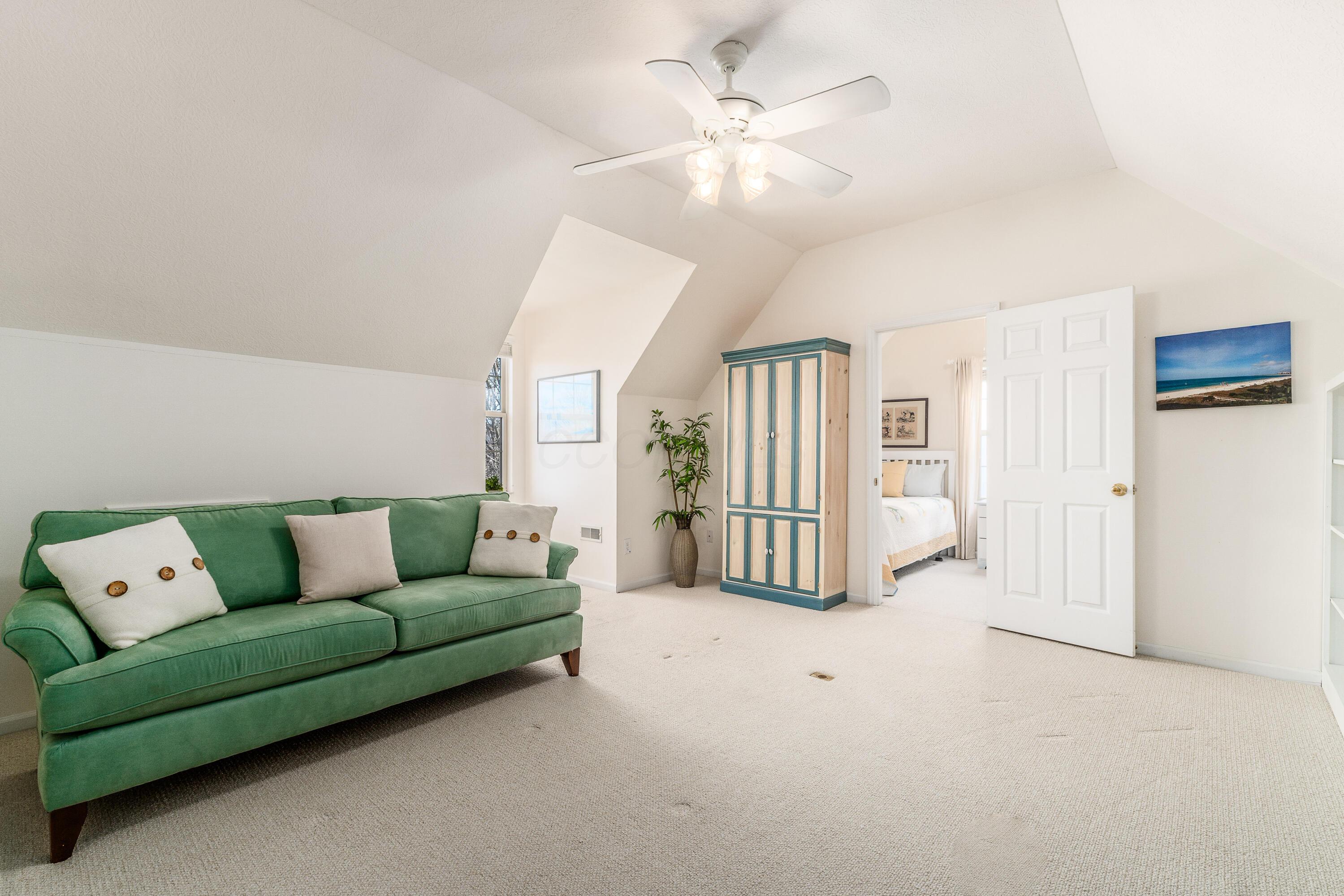 557 Village Green Loop, Westerville, Ohio image 47