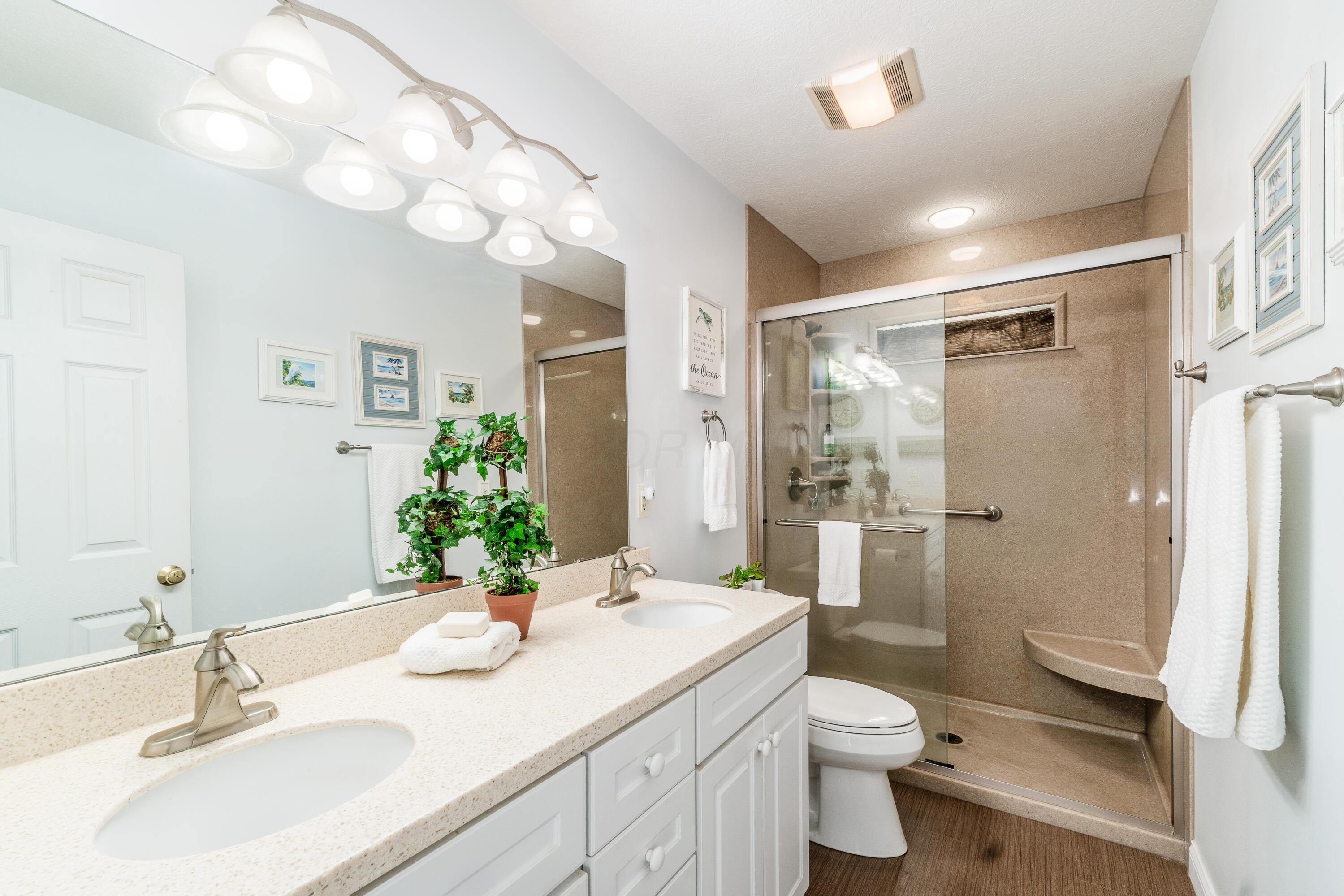 557 Village Green Loop, Westerville, Ohio image 34