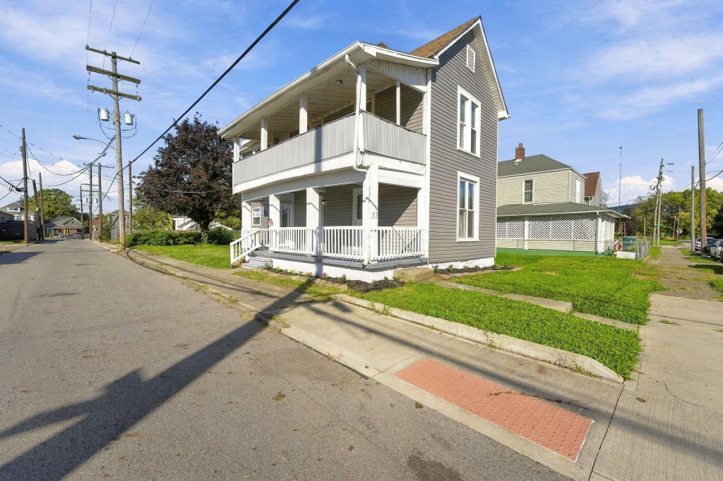 Photo of 33 N Hartford Avenue, Columbus, OH 43222 (MLS # 226040485)