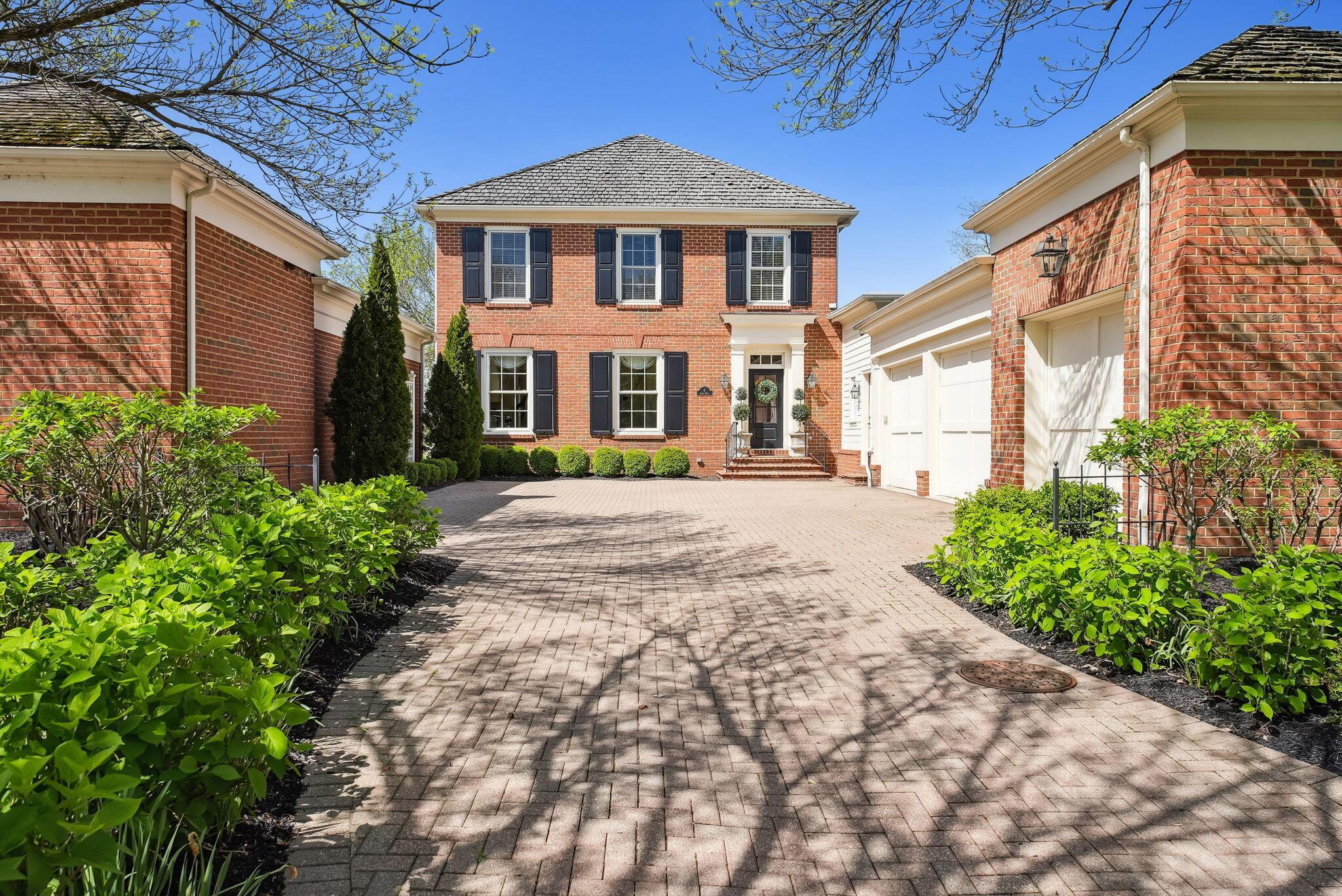 4 Alban Mews, New Albany, Ohio image 1