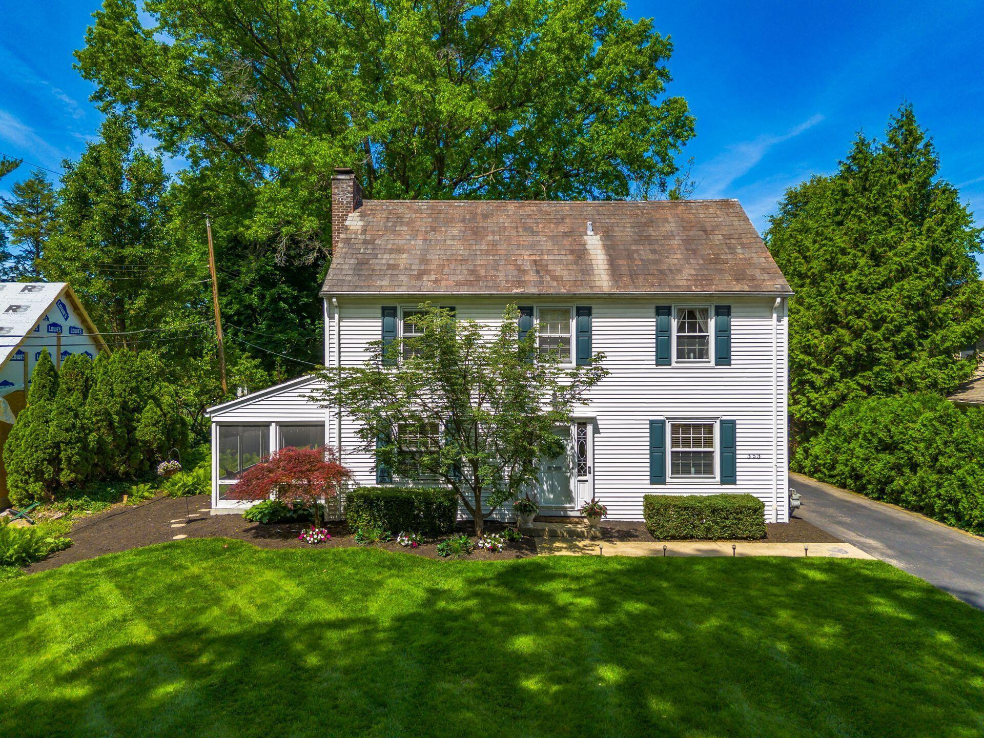 353 Stanbery Avenue