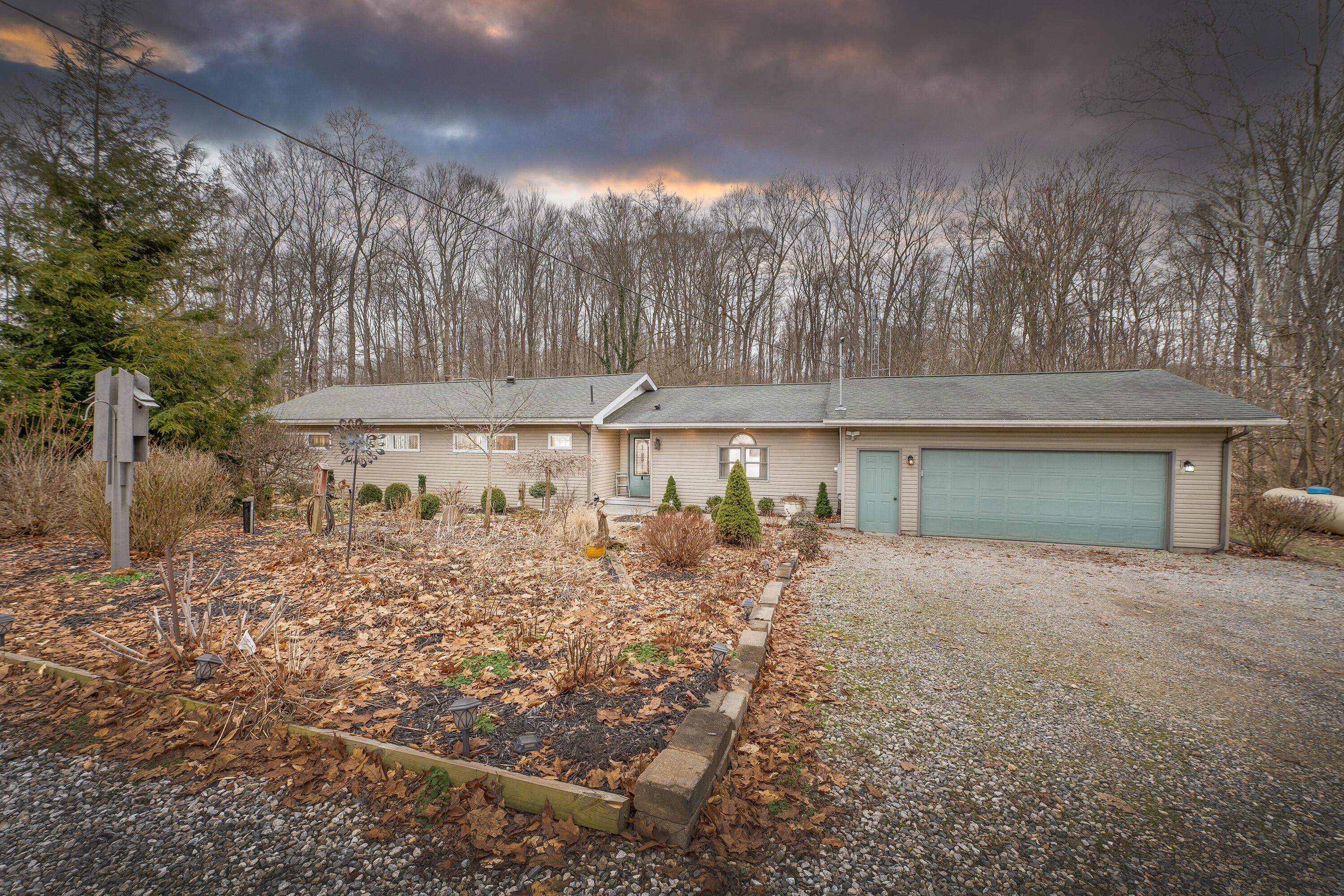 20860 Newcastle Road, Gambier, Ohio image 2