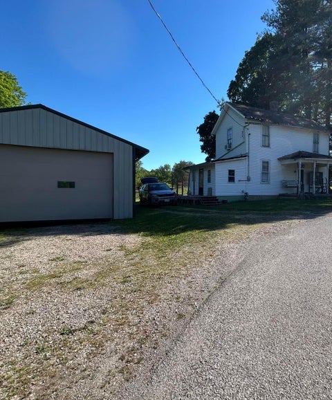 Photo of 10113 Chestnut Street SE, Hemlock, OH 43730 (MLS # 226037867)