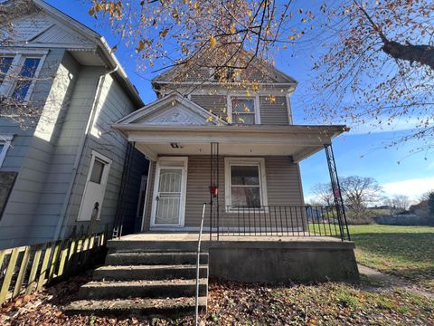 Photo of 76 Vincent Street, Dayton, OH 45405 (MLS # 225044163)