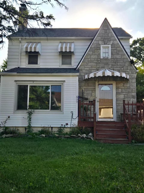 Photo of 637 S Roys Avenue, Columbus, OH 43204 (MLS # 226037745)