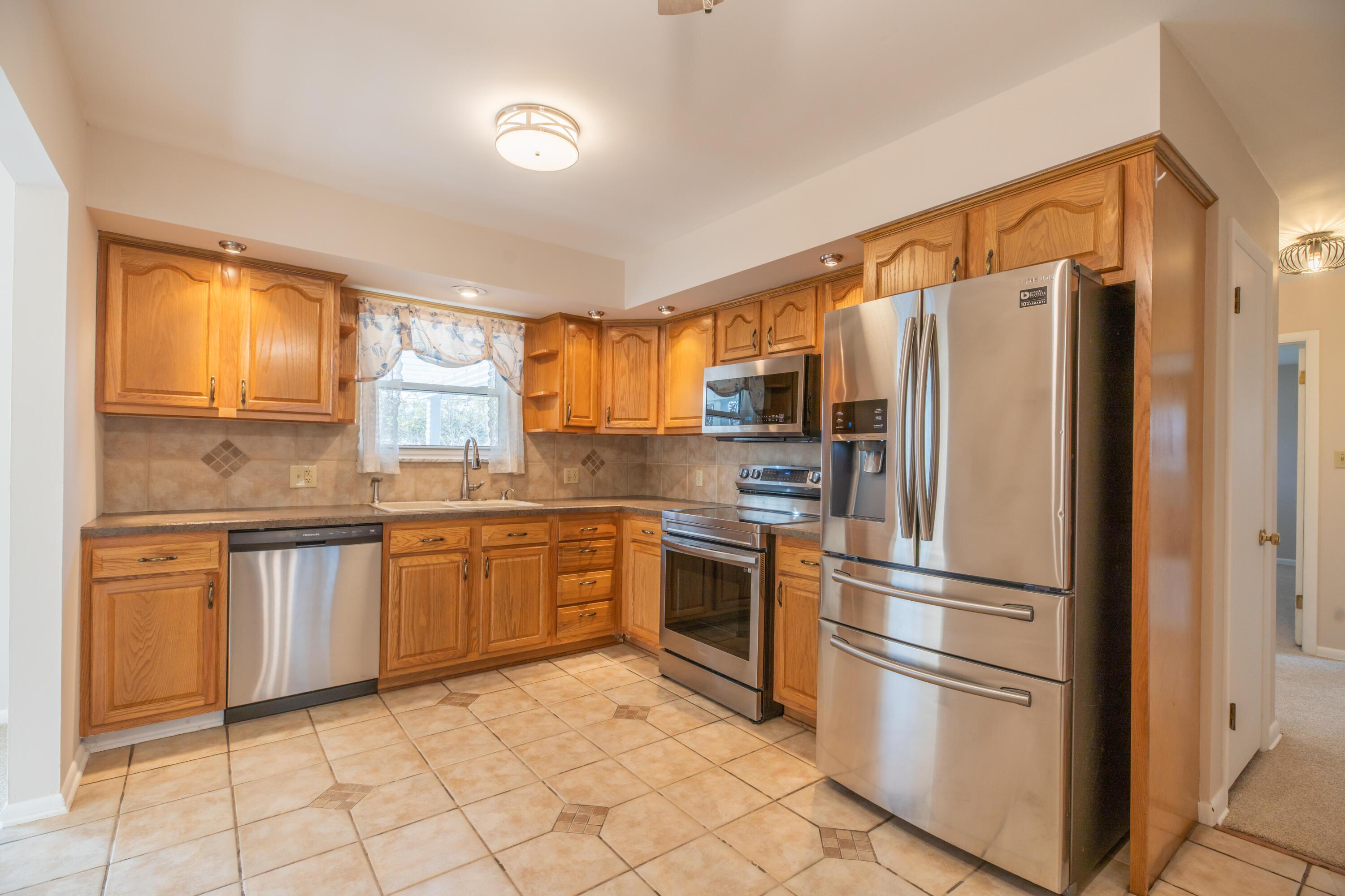 4351 Joyce Road, Grove City, Ohio image 27