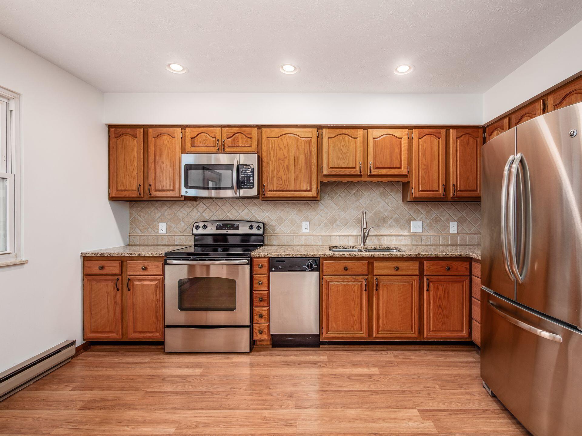 554 Wagon Wheel Lane, Marysville, Ohio image 9