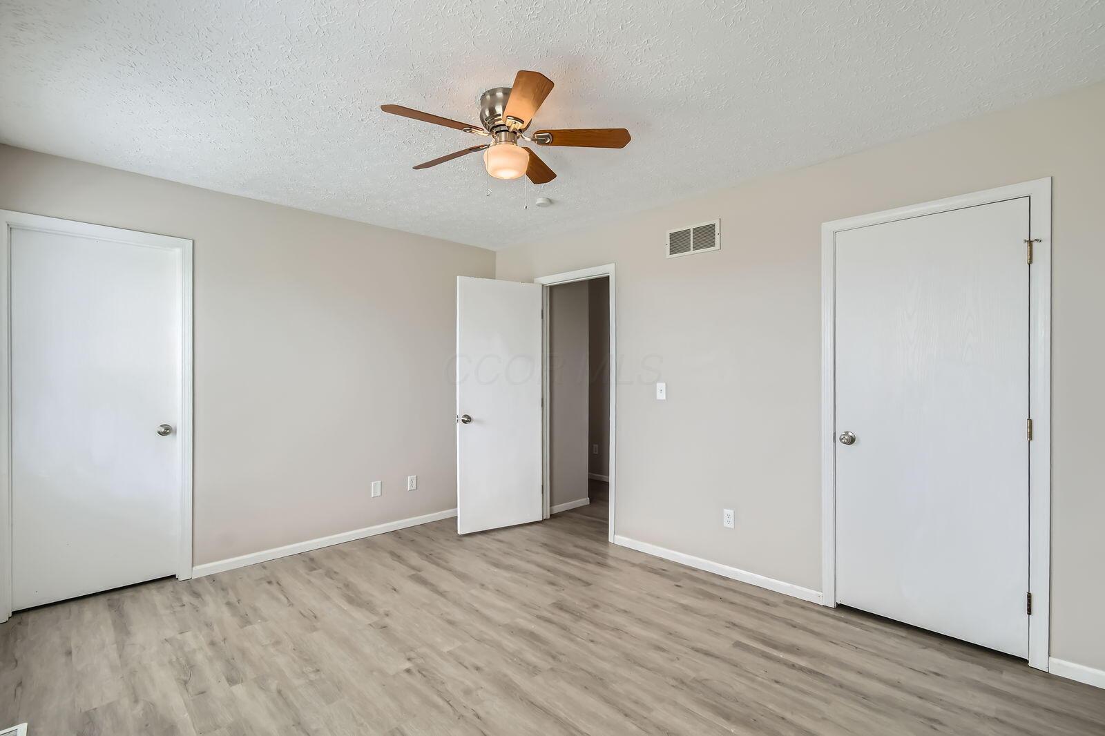 1422 Autumn Drive, Lancaster, Ohio image 7