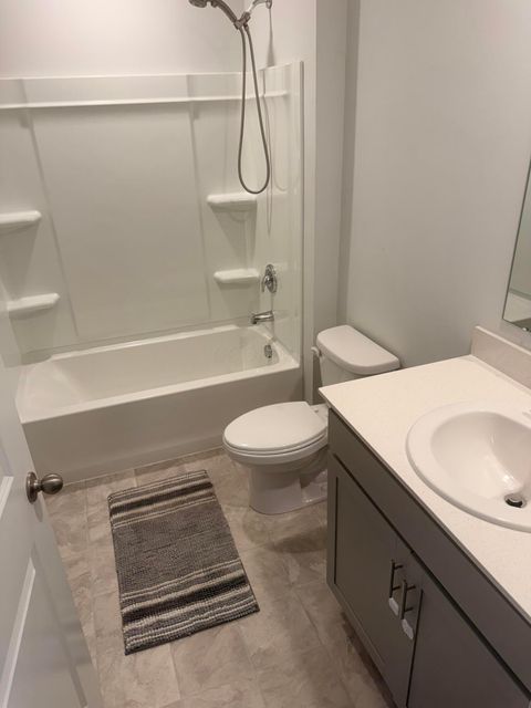 Tiny photo for 3040 Wyntree Drive, Columbus, OH 43232 (MLS # 226017588)