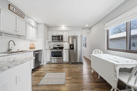 Photo of 524 Woodingham Place 3B #3B, Columbus, OH 43213 (MLS # 226005644)