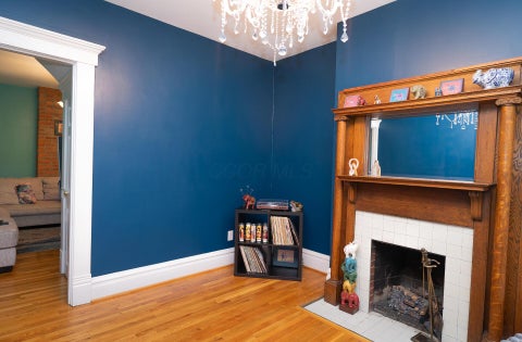Tiny photo for 383 W Hubbard Avenue, Columbus, OH 43215 (MLS # 226037962)
