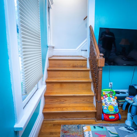 Tiny photo for 383 W Hubbard Avenue, Columbus, OH 43215 (MLS # 226037962)