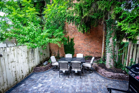 Tiny photo for 383 W Hubbard Avenue, Columbus, OH 43215 (MLS # 226037962)