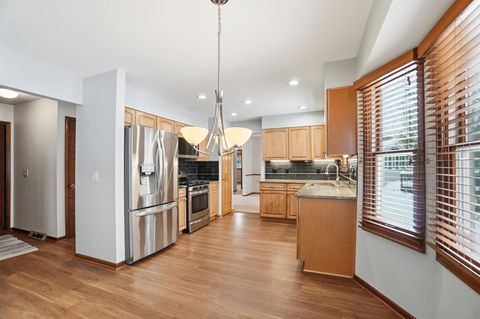 Tiny photo for 6784 Heathview Street, Columbus, OH 43085 (MLS # 226001806)