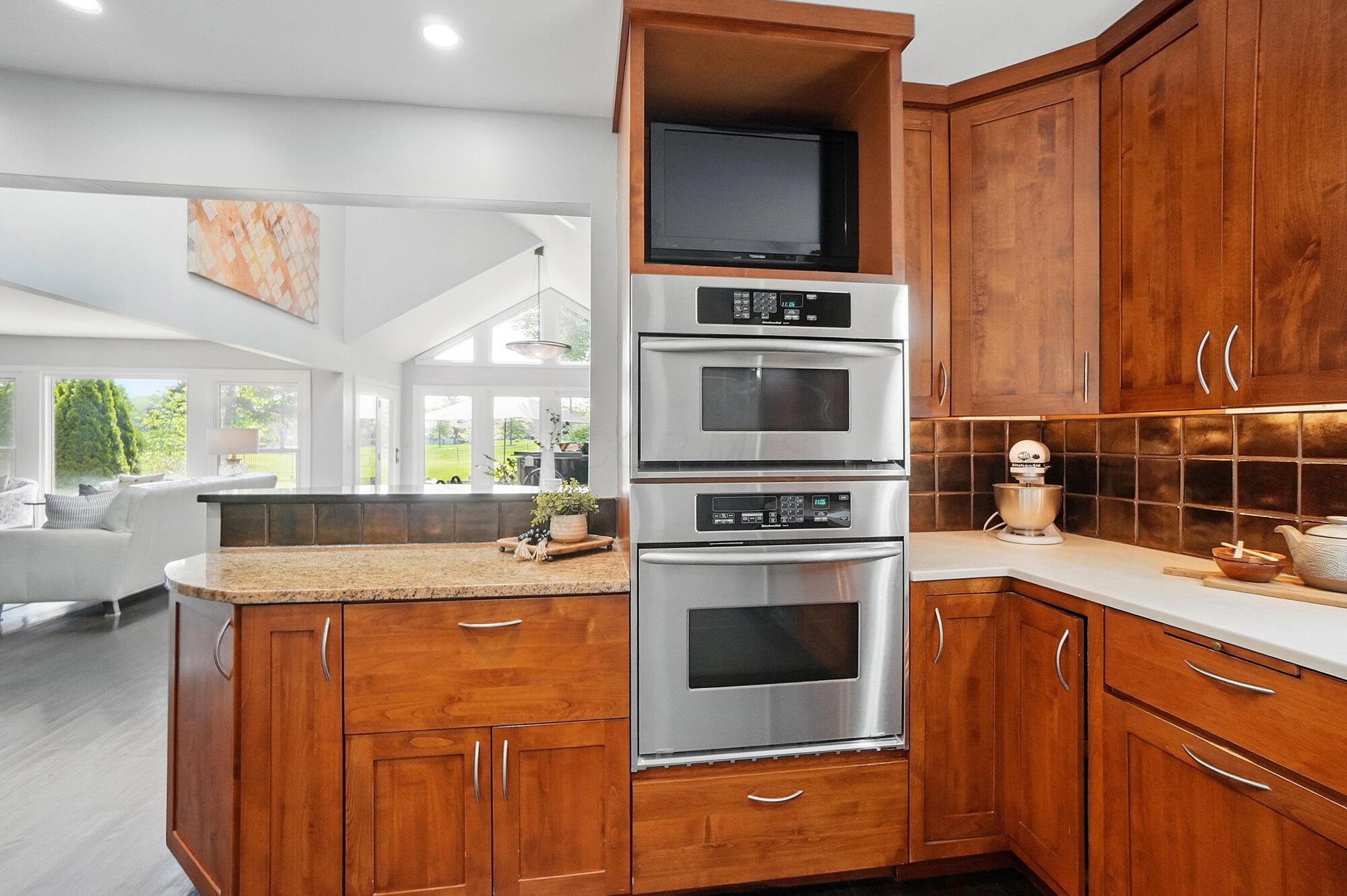 5529 Aryshire Drive, Dublin, Ohio image 25
