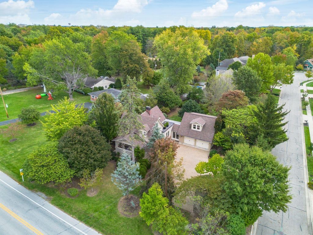 Photo of 6610 Worthington Galena Road, Worthington, OH 43085 (MLS # 225039394)