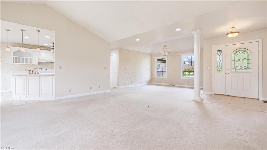 5365 Pine Valley Drive, Zanesville, Ohio image 3