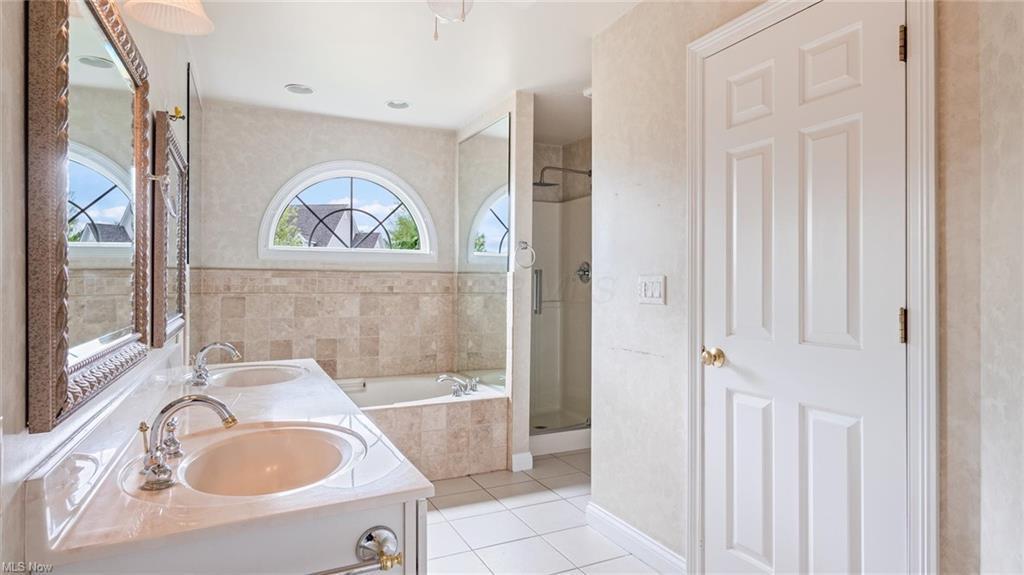 5365 Pine Valley Drive, Zanesville, Ohio image 14