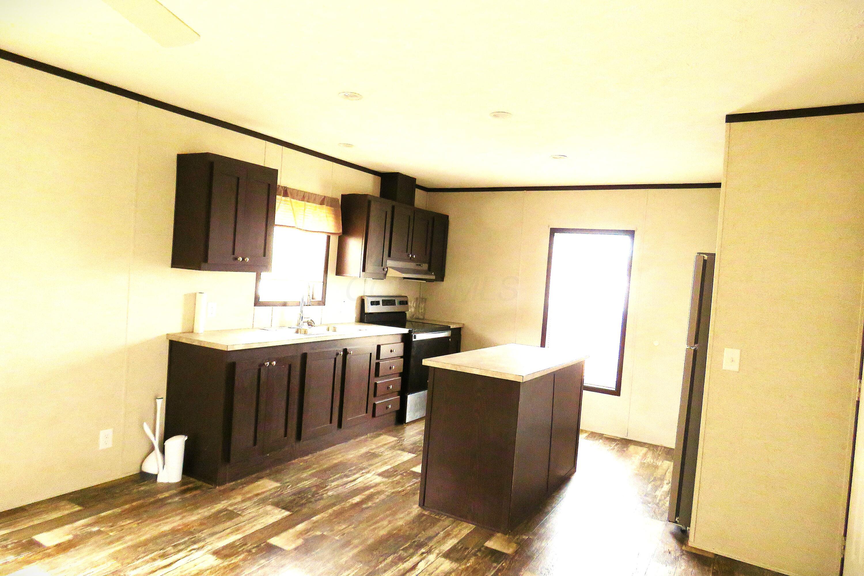 1100 Thornwood Road #813, Heath, Ohio image 3