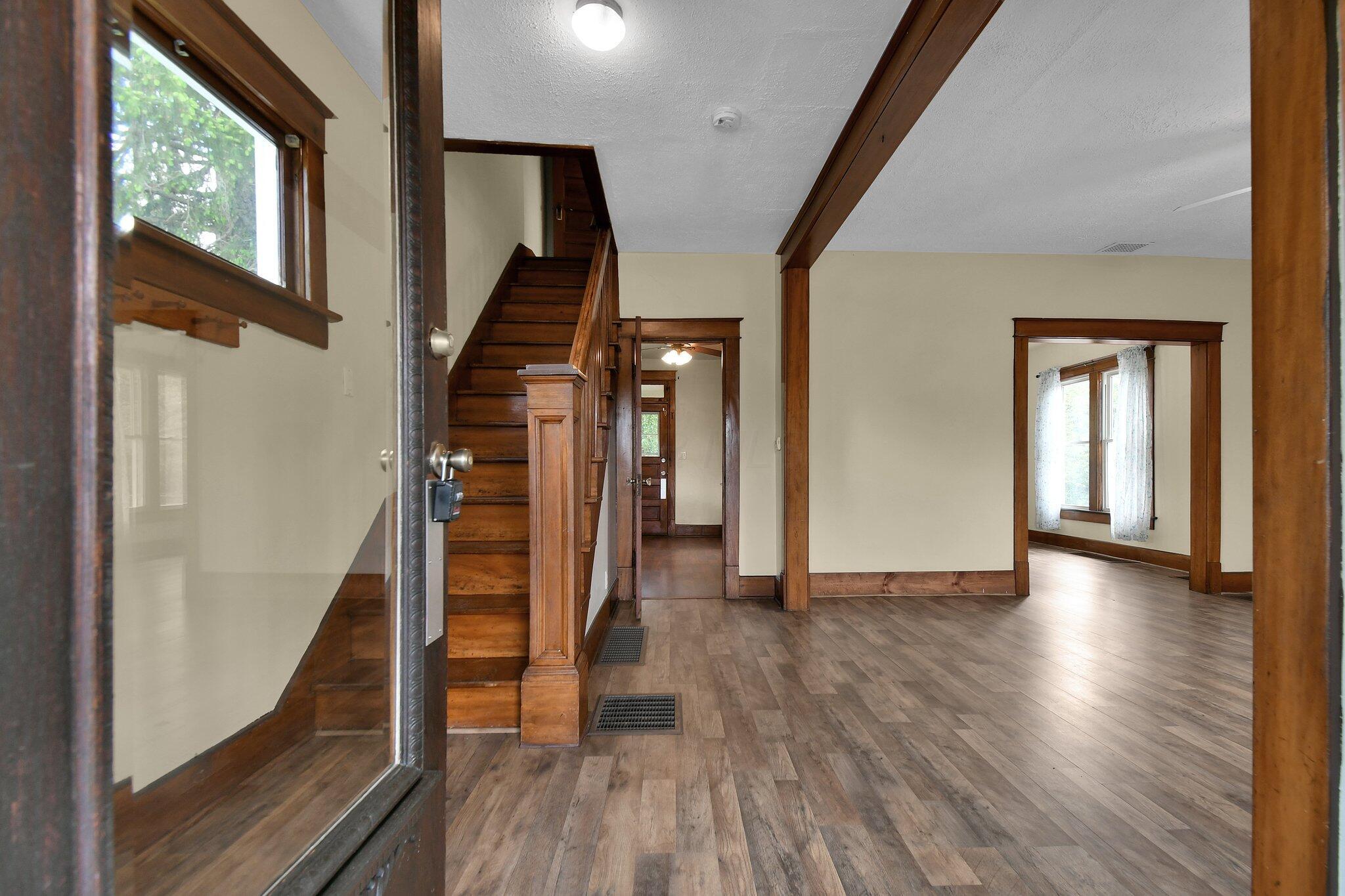 97 S Gamble Street, Shelby, Ohio image 3