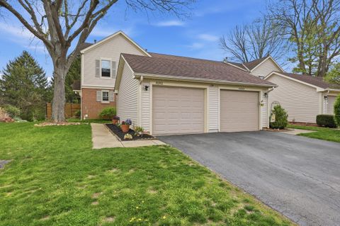 Photo of 8392 Cliffthorne Way, Columbus, OH 43235 (MLS # 226011883)