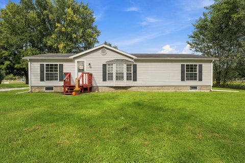 Tiny photo for 726 Beech Street, Warsaw, OH 43844 (MLS # 226037449)